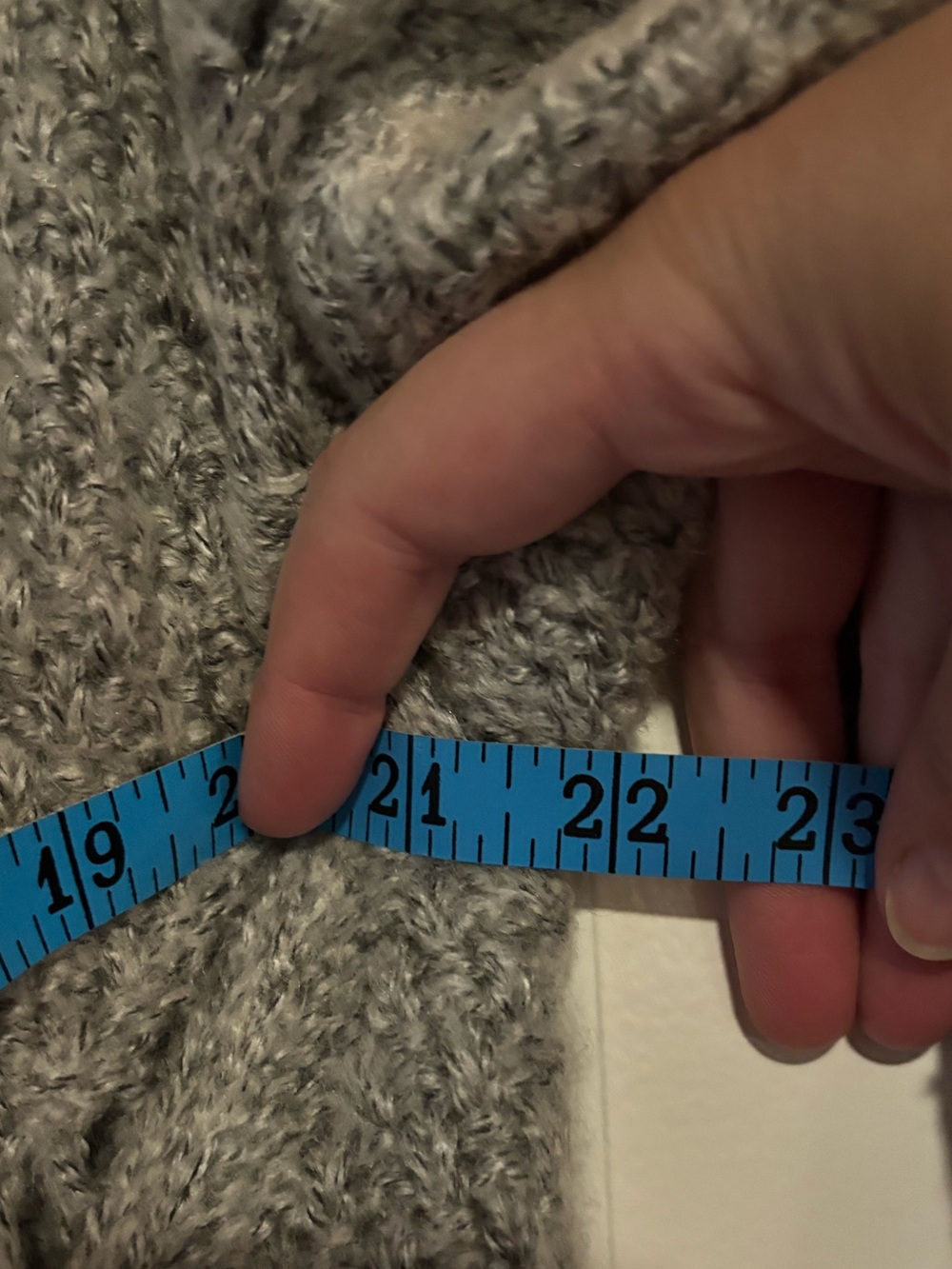 POL Gray Chunky Knit Open Cardigan Sweater with Brown Trim, size Large - Picture 8 of 9